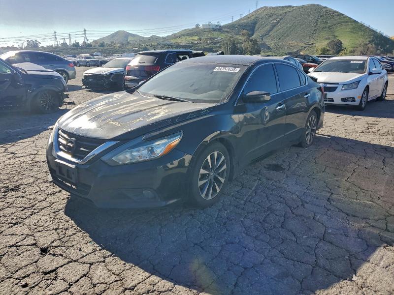 NISSAN ALTIMA 2.5 2017 with VIN 1N4AL3AP1HC211362 - Photo from auction