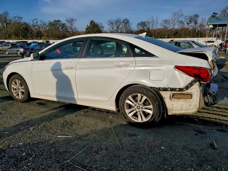 Photo 2 from auction – 2012 HYUNDAI SONATA GLS with VIN 5NPEB4AC3CH379955
