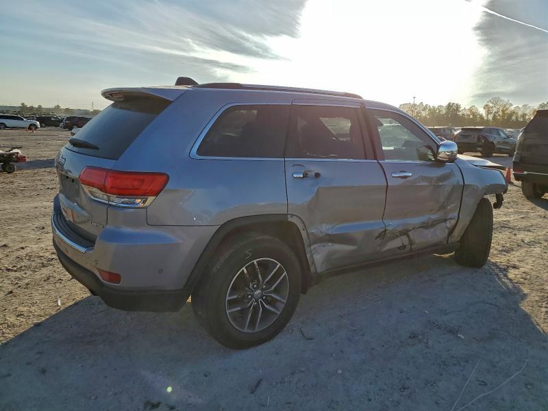 Photo 3 from auction – 2017 JEEP GRAND CHER with VIN 1C4RJEBG8HC739994