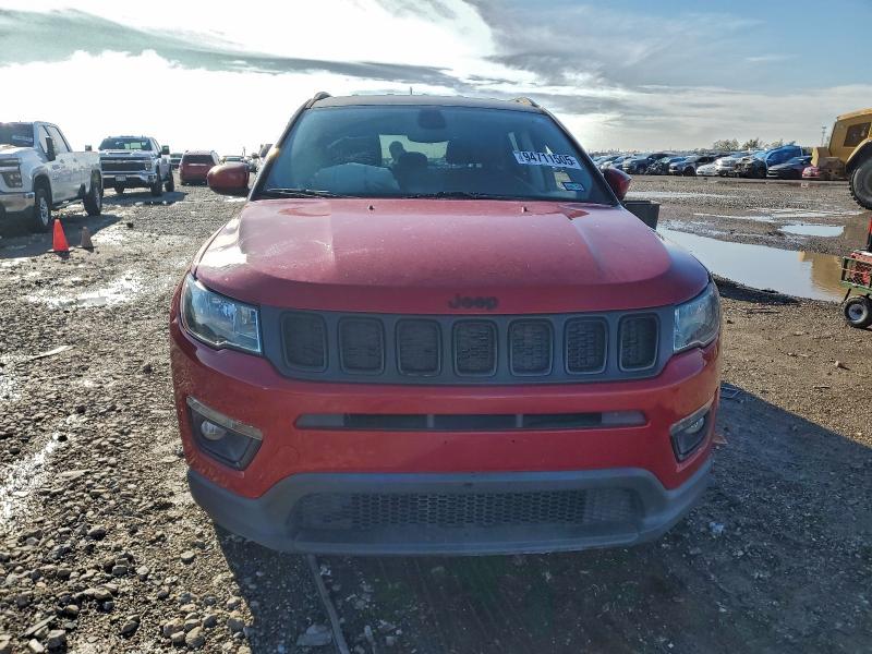 Photo 5 from auction – 2019 JEEP COMPASS LA with VIN 3C4NJCBB0KT636555