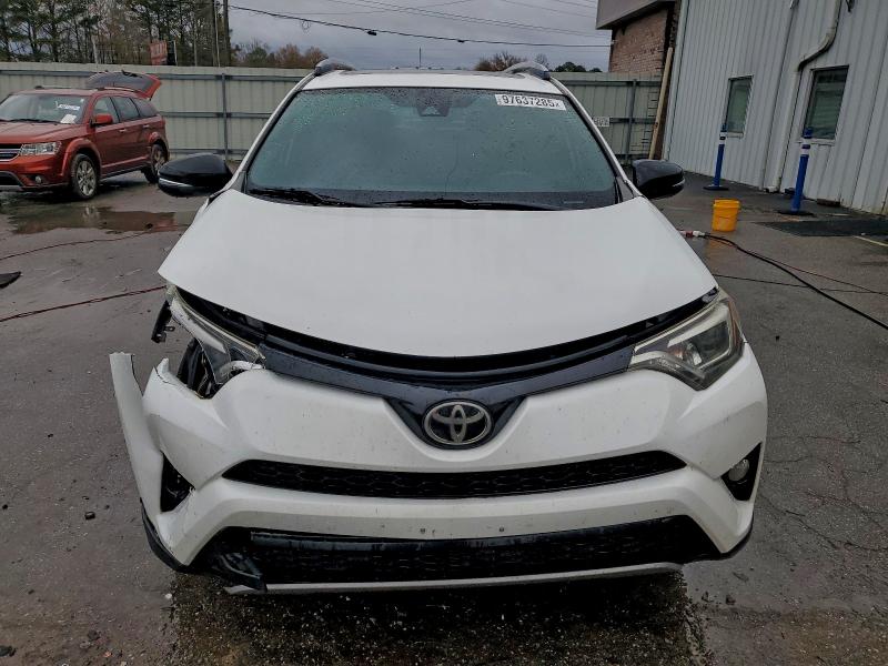 Photo 5 from auction – 2017 TOYOTA RAV4 SE with VIN 2T3NFREV9HW332670