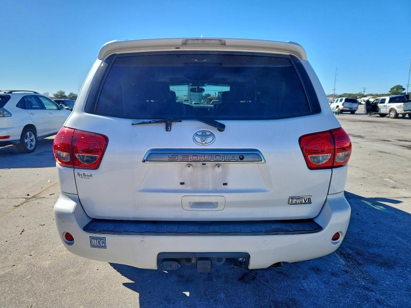 Photo 6 from auction – 2016 TOYOTA SEQUOIA PL with VIN 5TDYY5G1XGS066523