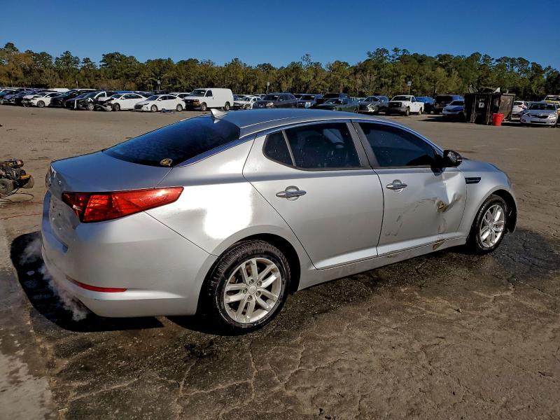 Photo 3 from auction – 2013 KIA OPTIMA LX with VIN KNAGM4A71D5373625