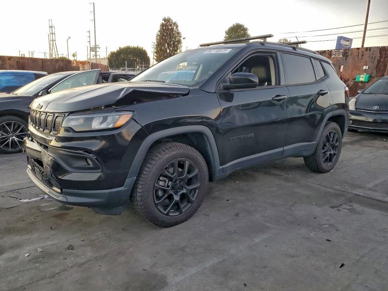 JEEP COMPASS LA 2022 with VIN 3C4NJDFB7NT196757 - Photo from auction