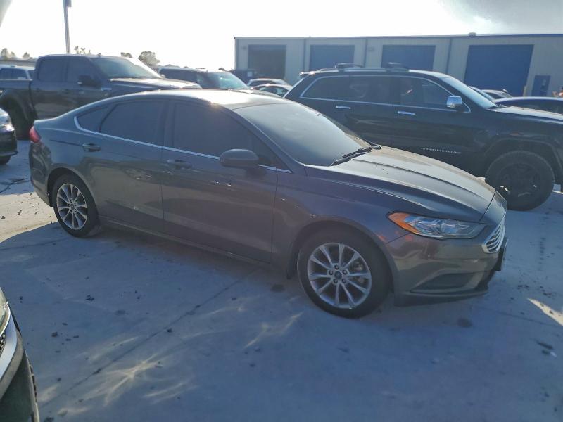 Photo 4 from auction – 2017 FORD FUSION SE with VIN 3FA6P0H73HR335312