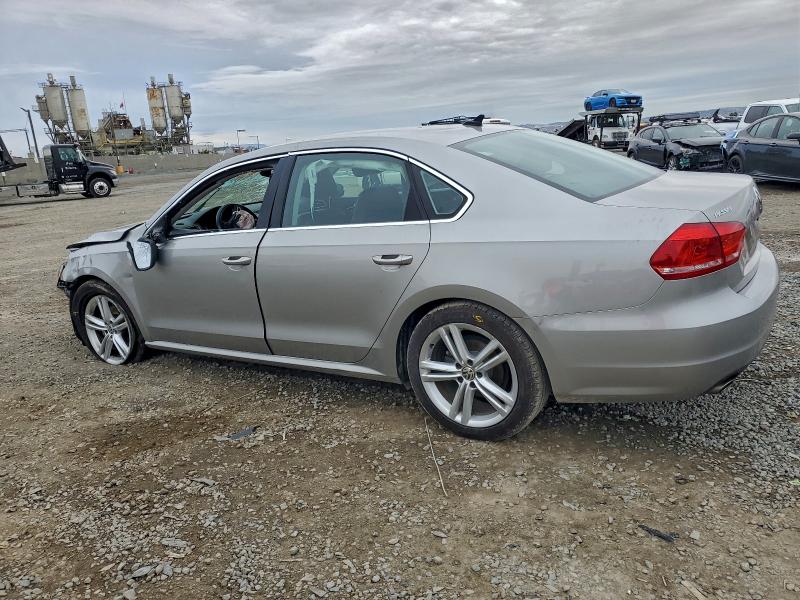 Photo 2 from auction – 2014 VOLKSWAGEN PASSAT SE with VIN 1VWBT7A31EC038101