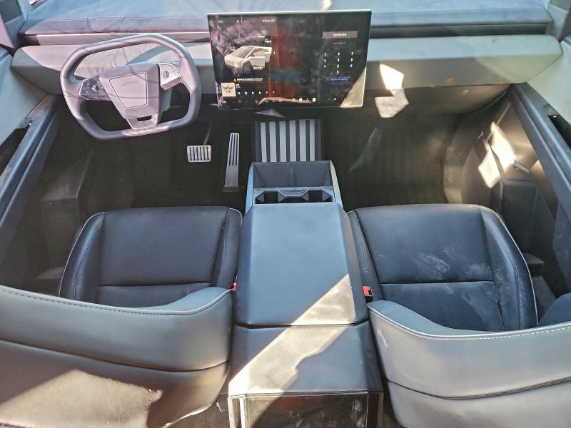 Photo 8 from auction – 2024 TESLA CYBERTRUCK with VIN 7G2CEHEE9RA021004