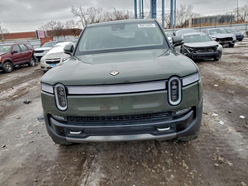 Photo 5 from auction – 2022 RIVIAN R1T LAUNCH with VIN 7FCTGAAL1NN004425