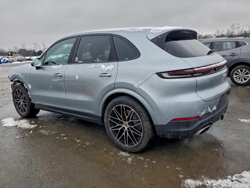 Photo 2 from auction – 2024 PORSCHE CAYENNE with VIN WP1AA2AY0RDA09383