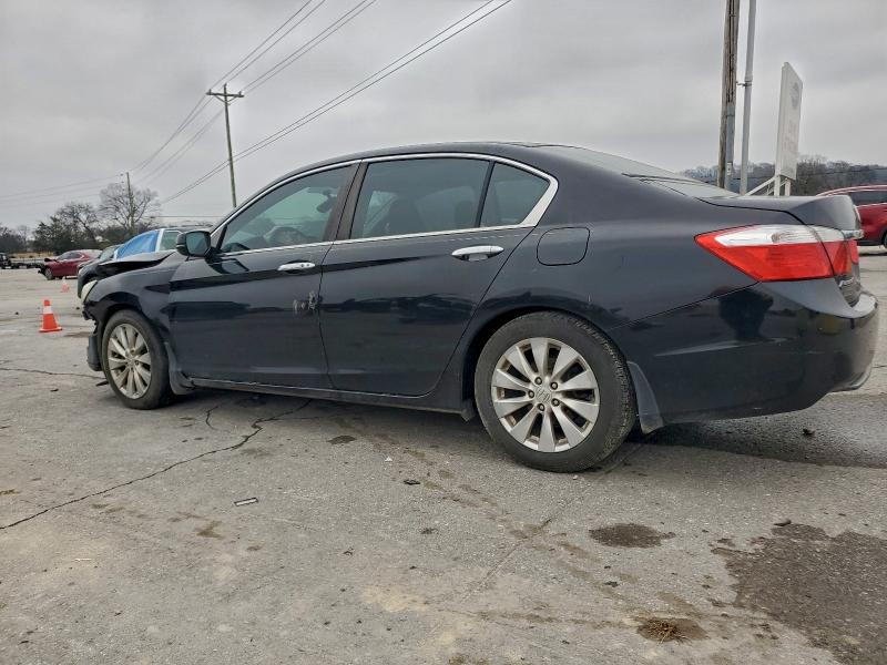 Photo 2 from auction – 2014 HONDA ACCORD with VIN 1HGCR2F71EA258291
