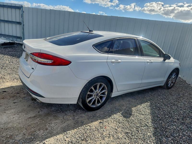 Photo 3 from auction – 2017 FORD FUSION SE with VIN 3FA6P0H74HR370120