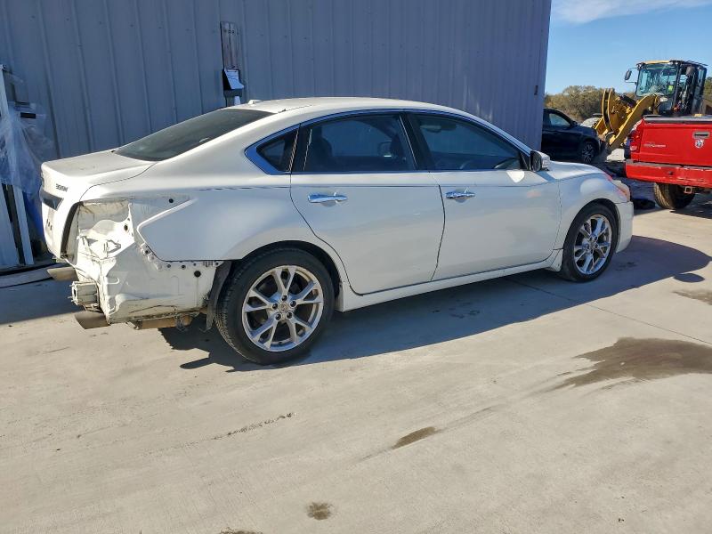 Photo 3 from auction – 2013 NISSAN ALTIMA 3.5 with VIN 1N4BL3AP0DC208774