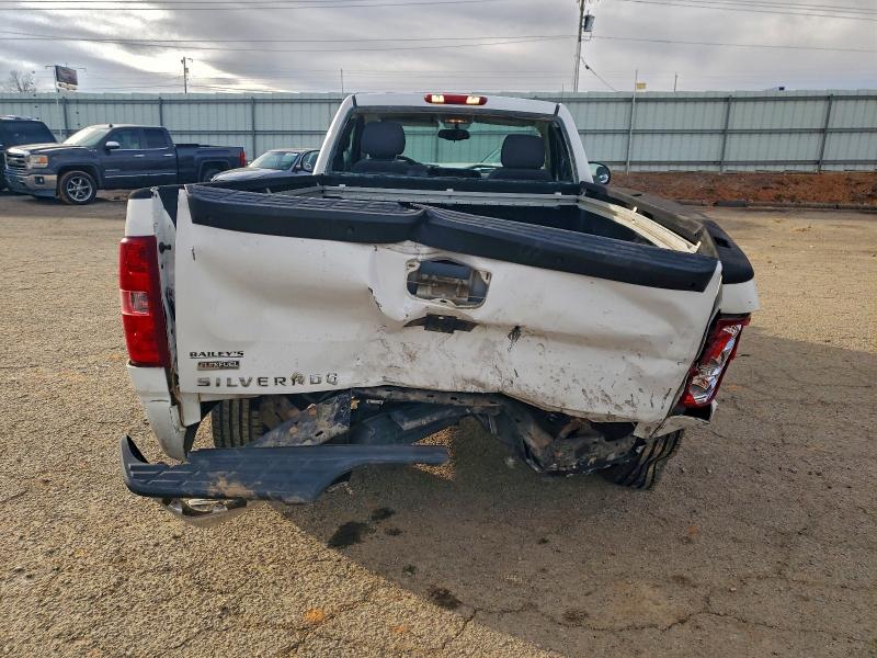 Photo 6 from auction – 2008 CHEVROLET SILVERADO with VIN 1GCEK14048E118812