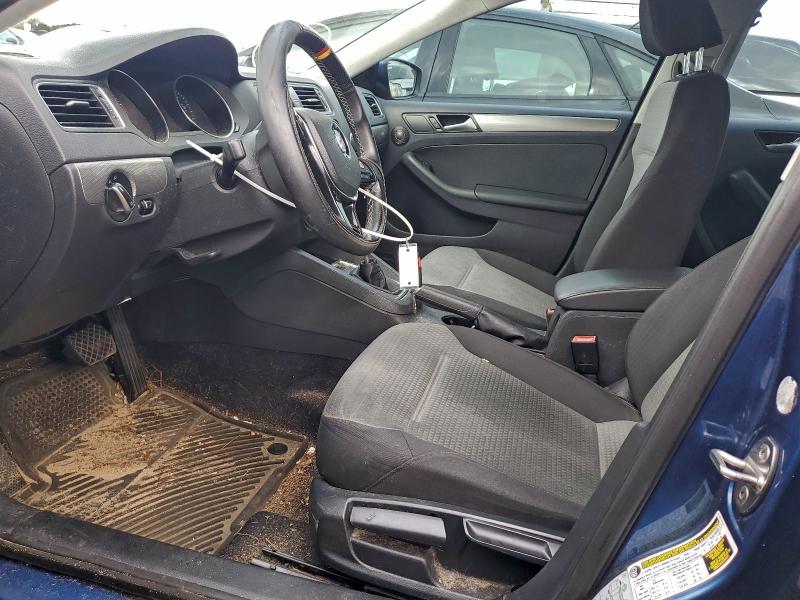 Photo 7 from auction – 2018 VOLKSWAGEN JETTA S with VIN 3VW2B7AJ9JM258225