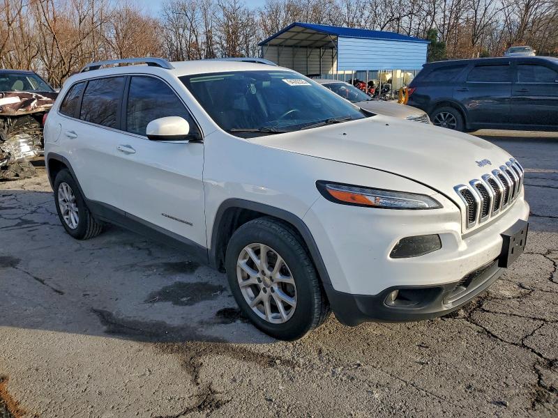 Photo 4 from auction – 2017 JEEP CHEROKEE L with VIN 1C4PJMCS8HW587847