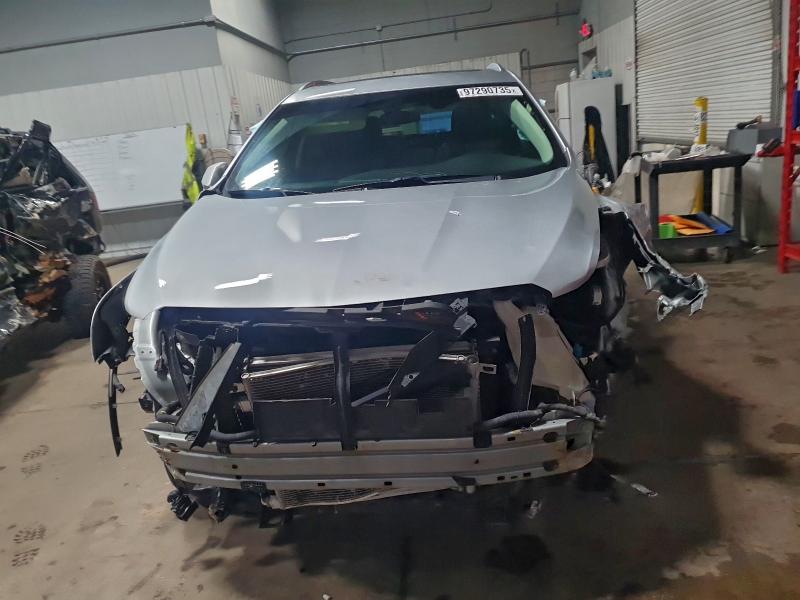 Photo 5 from auction – 2017 CADILLAC XT5 with VIN 1GYKNDRS7HZ149108