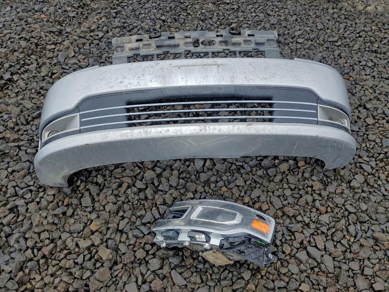 Photo 13 from auction – 2017 FORD FLEX LIMIT with VIN 2FMHK6DT0HBA00039