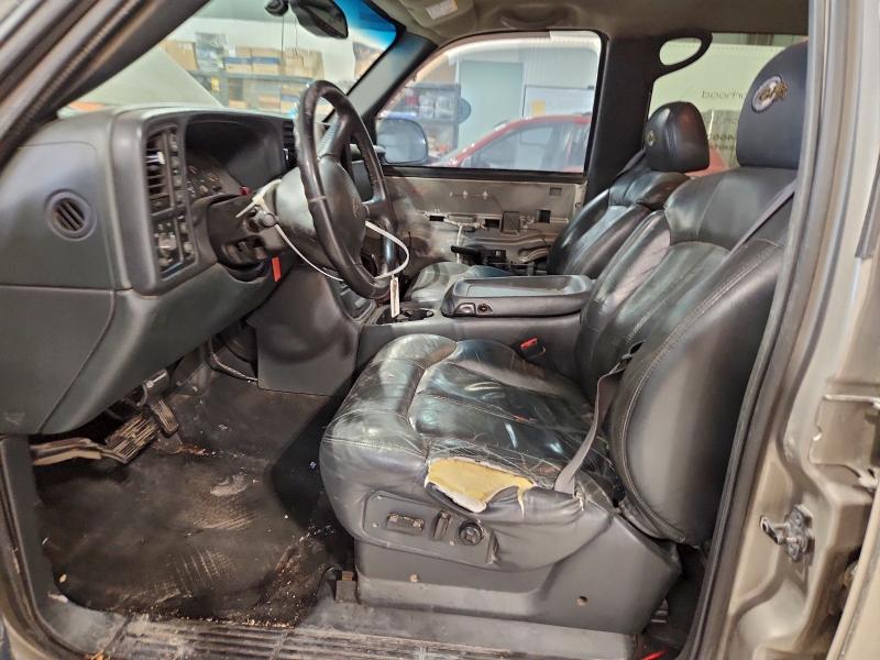 Photo 7 from auction – 2002 CHEVROLET SILVERADO with VIN 1GCGK13U52F118588