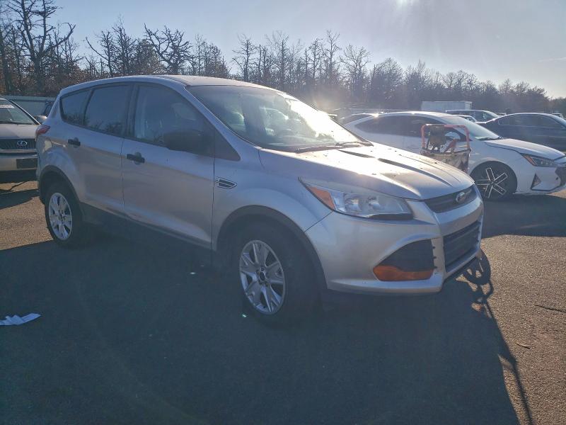 Photo 4 from auction – 2014 FORD ESCAPE S with VIN 1FMCU0F78EUC02201