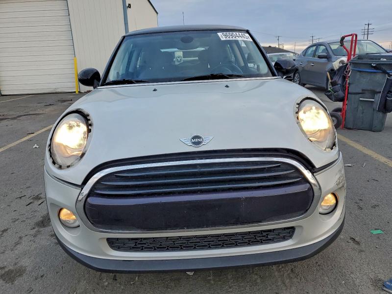 Photo 5 from auction – 2016 MINI COOPER with VIN WMWXP5C57G3B76180