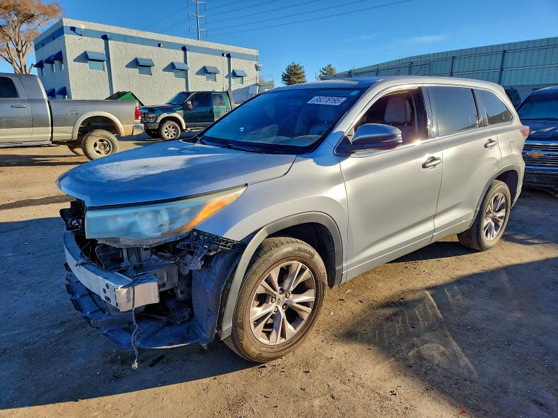 TOYOTA HIGHLANDER 2015 with VIN 5TDZKRFH0FS072681 - Photo from auction