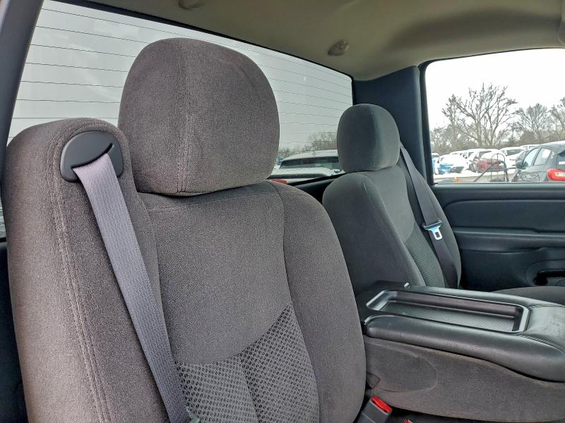 Photo 10 from auction – 2007 CHEVROLET SILVERADO with VIN 1GCEK14Z87Z167114