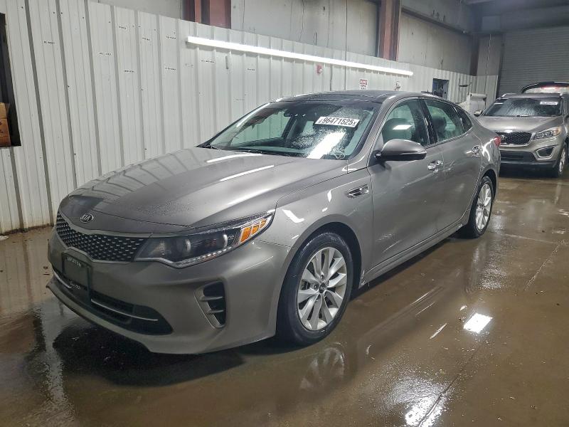 KIA OPTIMA EX 2017 with VIN 5XXGU4L3XHG154564 - Photo from auction