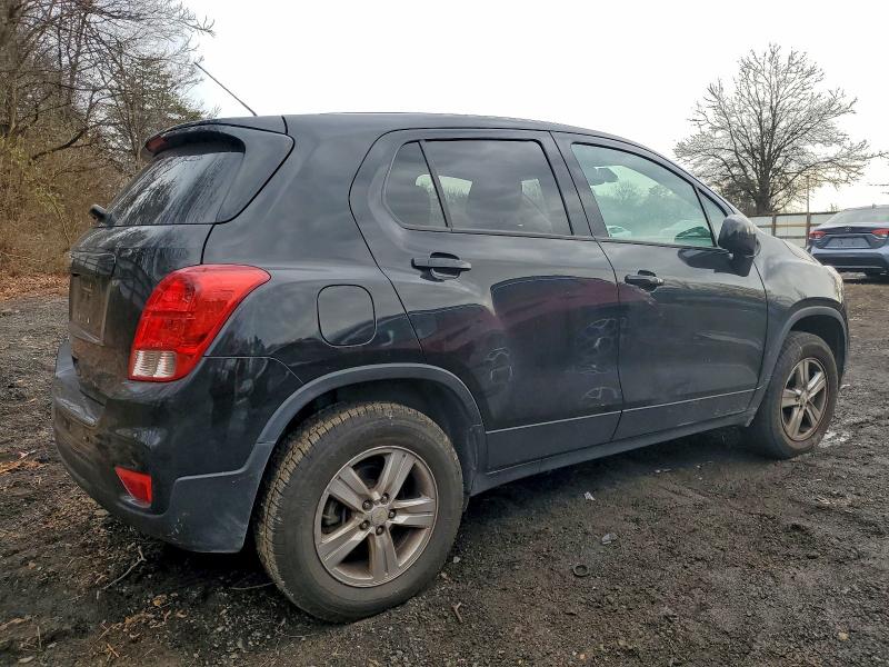 Photo 3 from auction – 2022 CHEVROLET TRAX LS with VIN KL7CJNSM1NB555121