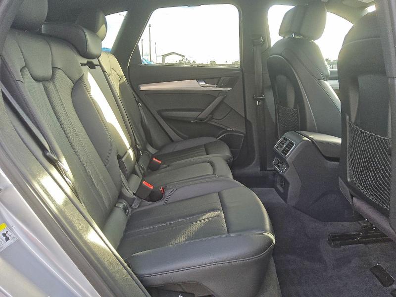 Photo 10 from auction – 2018 AUDI Q5 TECHNIK with VIN WA1FNAFY5J2007640