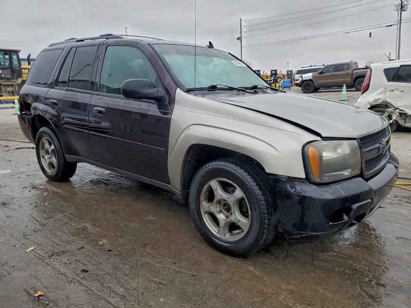 Photo 4 from auction – 2008 CHEVROLET TRAILBLAZER with VIN 1GNDT13SX82209555