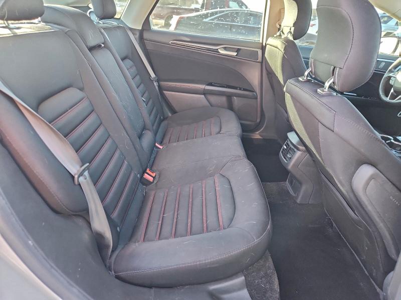 Photo 10 from auction – 2015 FORD FUSION SE with VIN 3FA6P0H77FR118262