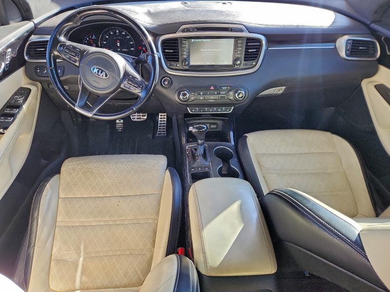 Photo 8 from auction – 2016 KIA SORENTO SX with VIN 5XYPKDA56GG014063