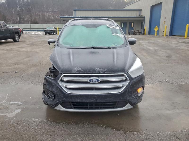 Photo 5 from auction – 2017 FORD ESCAPE SE with VIN 1FMCU9GD1HUC45842