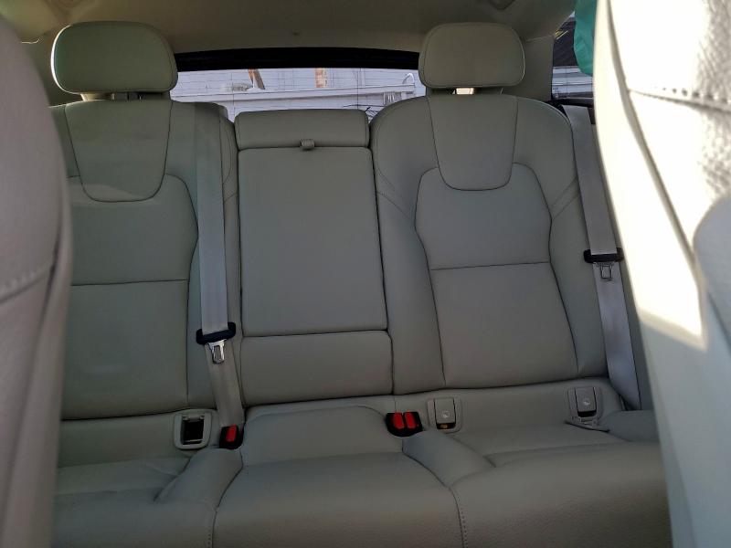 Photo 10 from auction – 2023 VOLVO XC60 PLUS with VIN YV4H60DW3P1385460