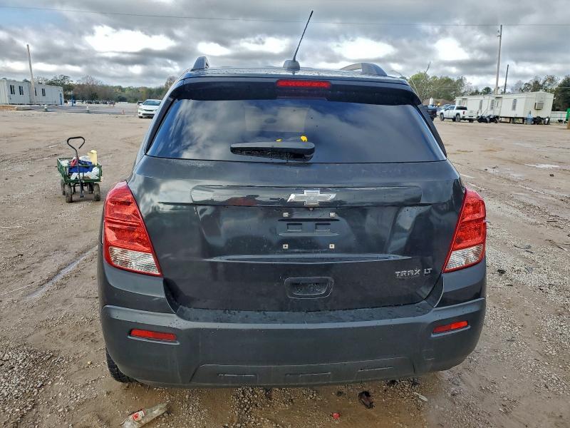 Photo 6 from auction – 2015 CHEVROLET TRAX 1LT with VIN KL7CJLSB8FB142679