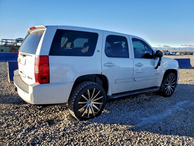 Photo 3 from auction – 2010 CHEVROLET TAHOE HYBR with VIN 1GNUKDDJ5AR178982