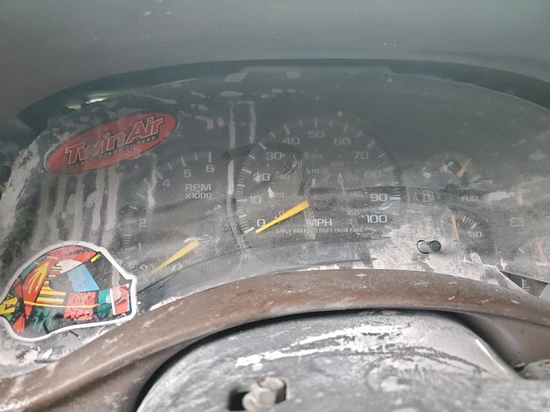Photo 9 from auction – 1999 CHEVROLET SILVERADO with VIN 2GCEC19T2X1133180