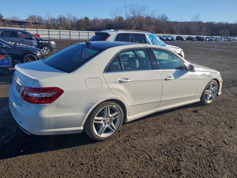 Photo 3 from auction – 2011 MERCEDES-BENZ E 350 4MAT with VIN WDDHF8HB4BA371106