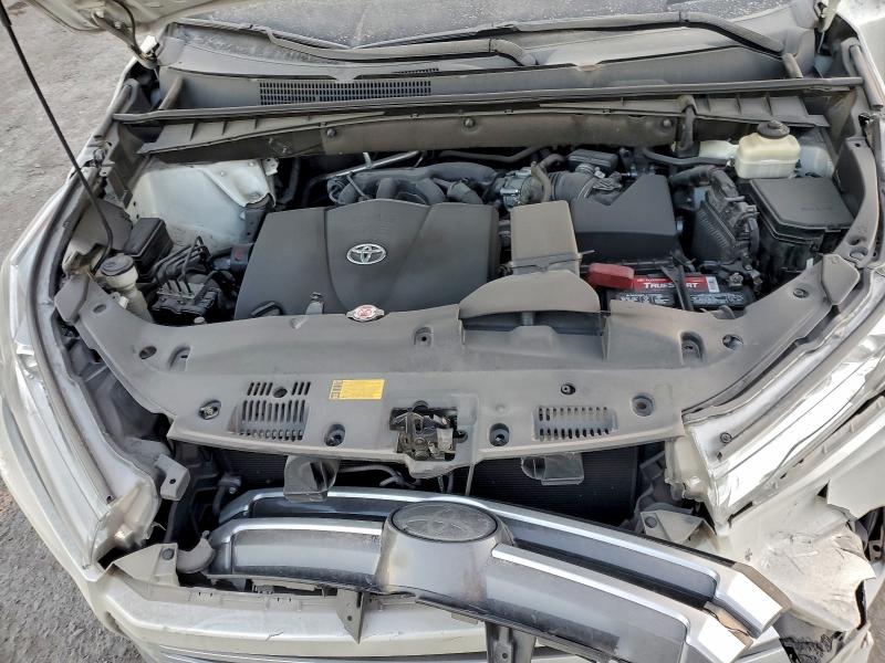 Foto 11 de la subasta – 2017 TOYOTA HIGHLANDER con VIN 5TDKZRFH7HS521810