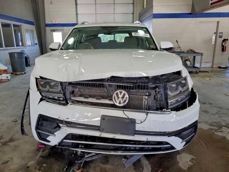 Photo 5 from auction – 2018 VOLKSWAGEN ATLAS with VIN 1V2PR2CA7JC555806