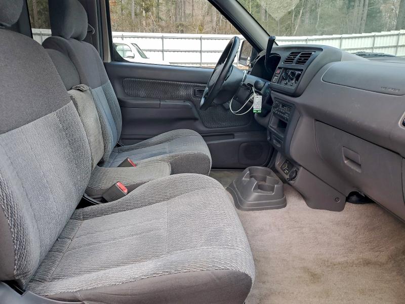 Photo 10 from auction – 2000 NISSAN FRONTIER K with VIN 1N6DD26S2YC437774