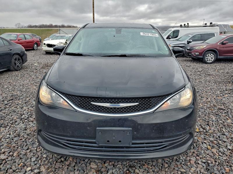 Photo 5 from auction – 2017 CHRYSLER PACIFICA T with VIN 2C4RC1DG4HR593374