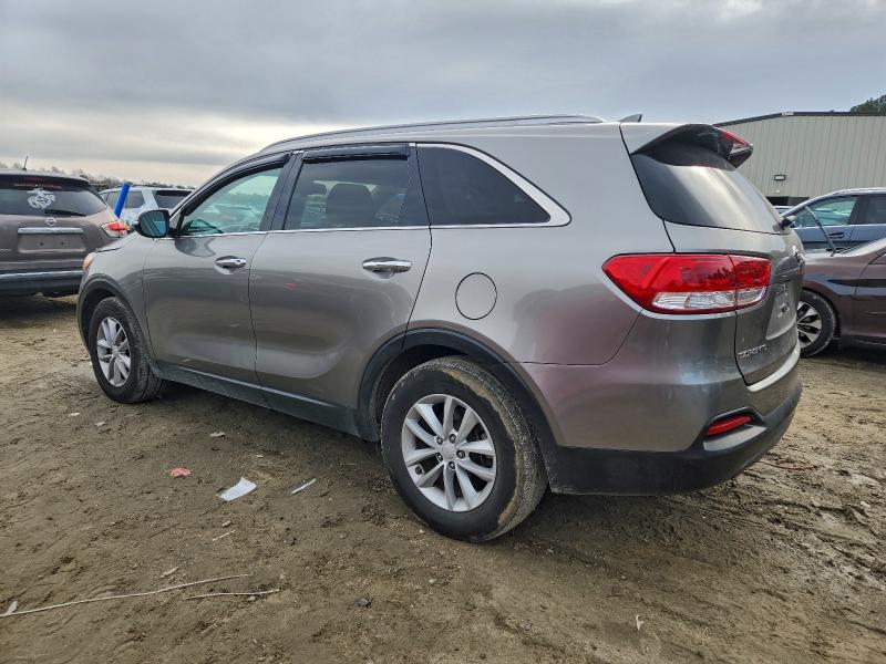 Photo 2 from auction – 2016 KIA SORENTO LX with VIN 5XYPG4A54GG182124