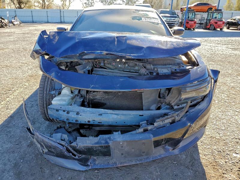 Photo 5 from auction – 2016 DODGE CHARGER with VIN 2C3CDXCTXGH302180