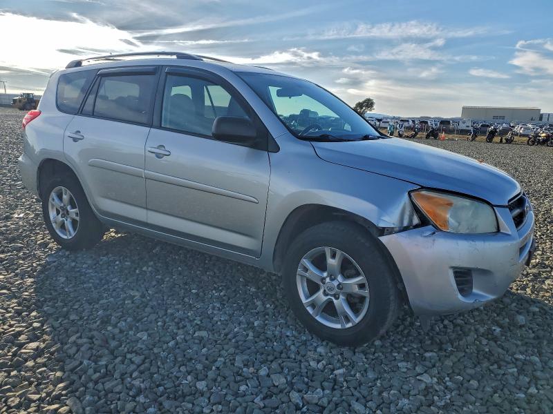 Photo 4 from auction – 2011 TOYOTA RAV4 with VIN 2T3BF4DV6BW129069