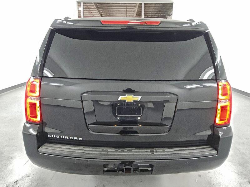 Photo 6 from auction – 2019 CHEVROLET SUBURBAN with VIN 1GNSKHKC4KR204458