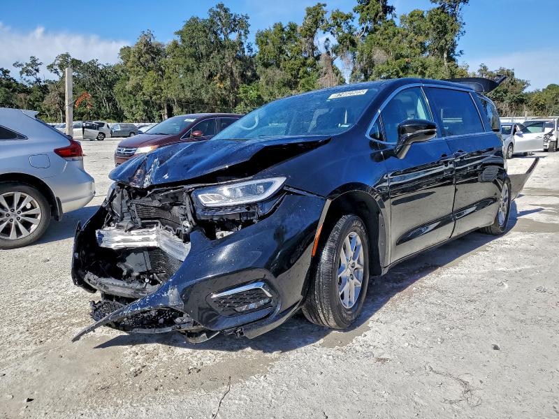 CHRYSLER PACIFICA T 2024 with VIN 2C4RC1BG6RR146131 - Photo from auction