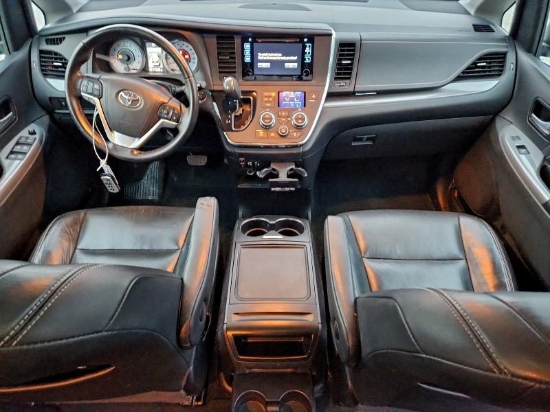 Photo 8 from auction – 2016 TOYOTA SIENNA SE with VIN 5TDXK3DC8GS735346
