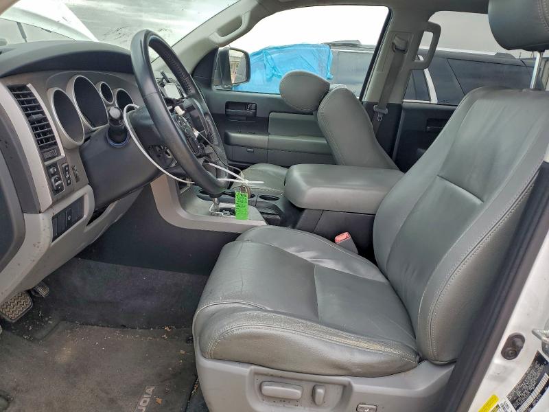 Photo 7 from auction – 2012 TOYOTA SEQUOIA SR with VIN 5TDZY5G11CS040777