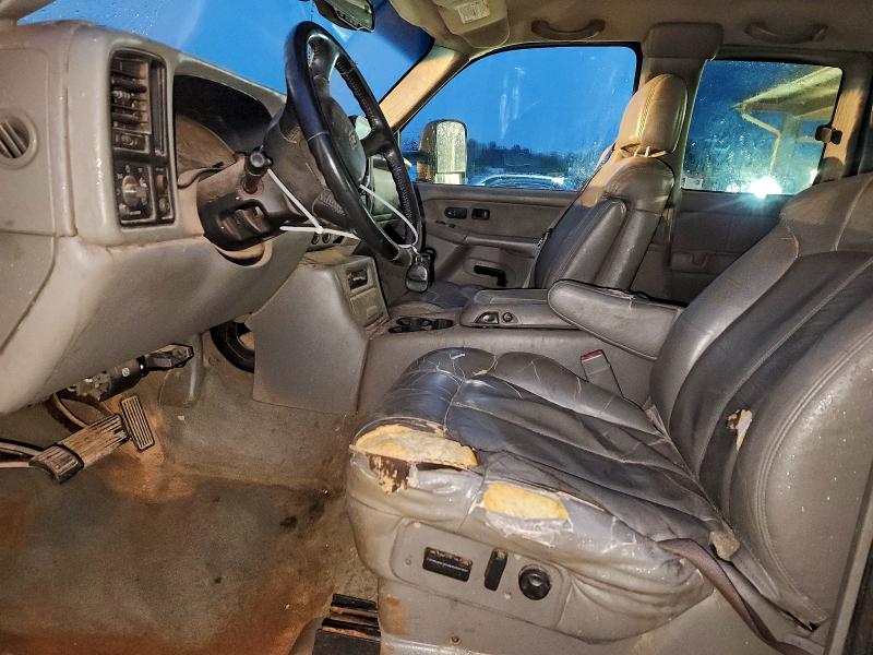 Photo 7 from auction – 2002 CHEVROLET SILVERADO with VIN 1GCHC29172E291457